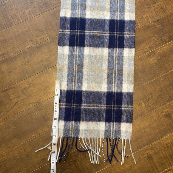 Balmoral Scotland Plaid Wool Scarf - Picture 8 of 12